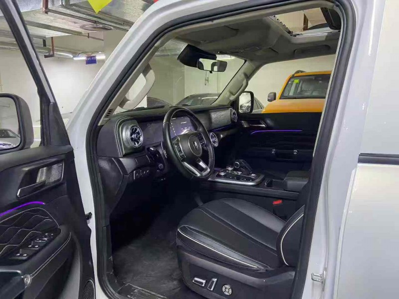 成都22年长城汽车坦克4