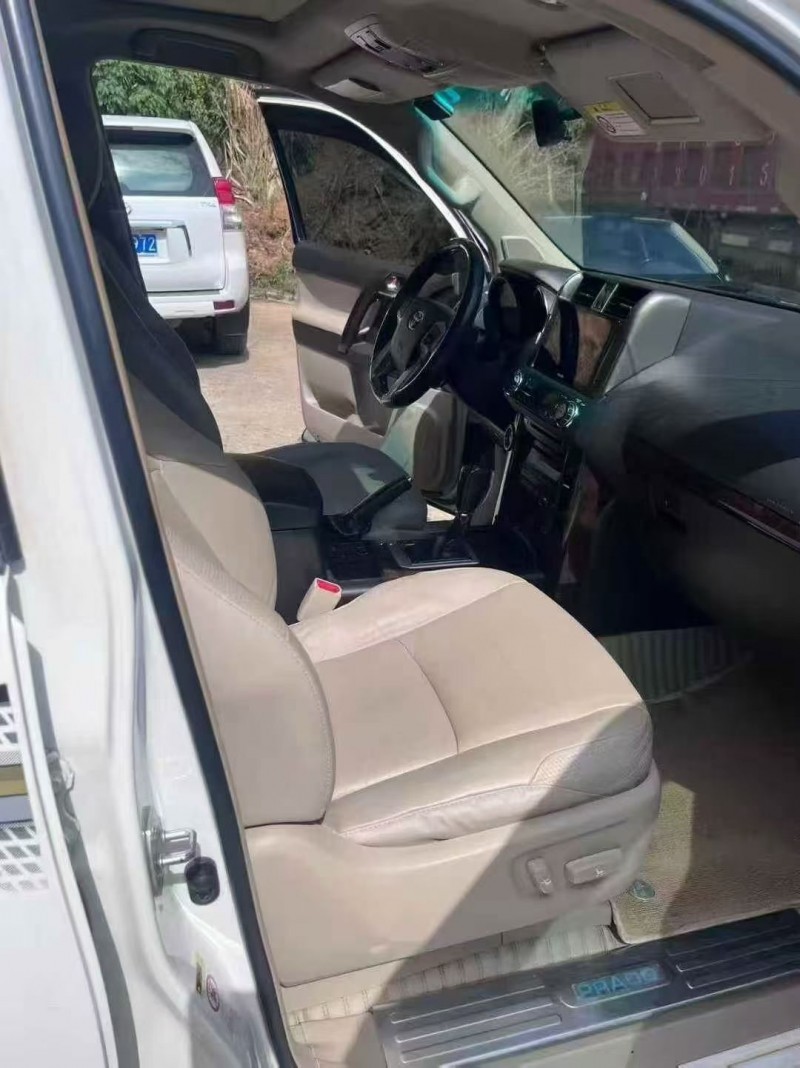 江门12年丰田普拉多6