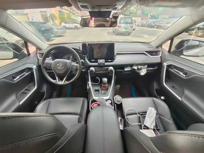 广州22年丰田威兰达5