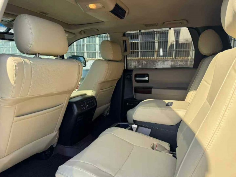 菏泽14年丰田红杉4