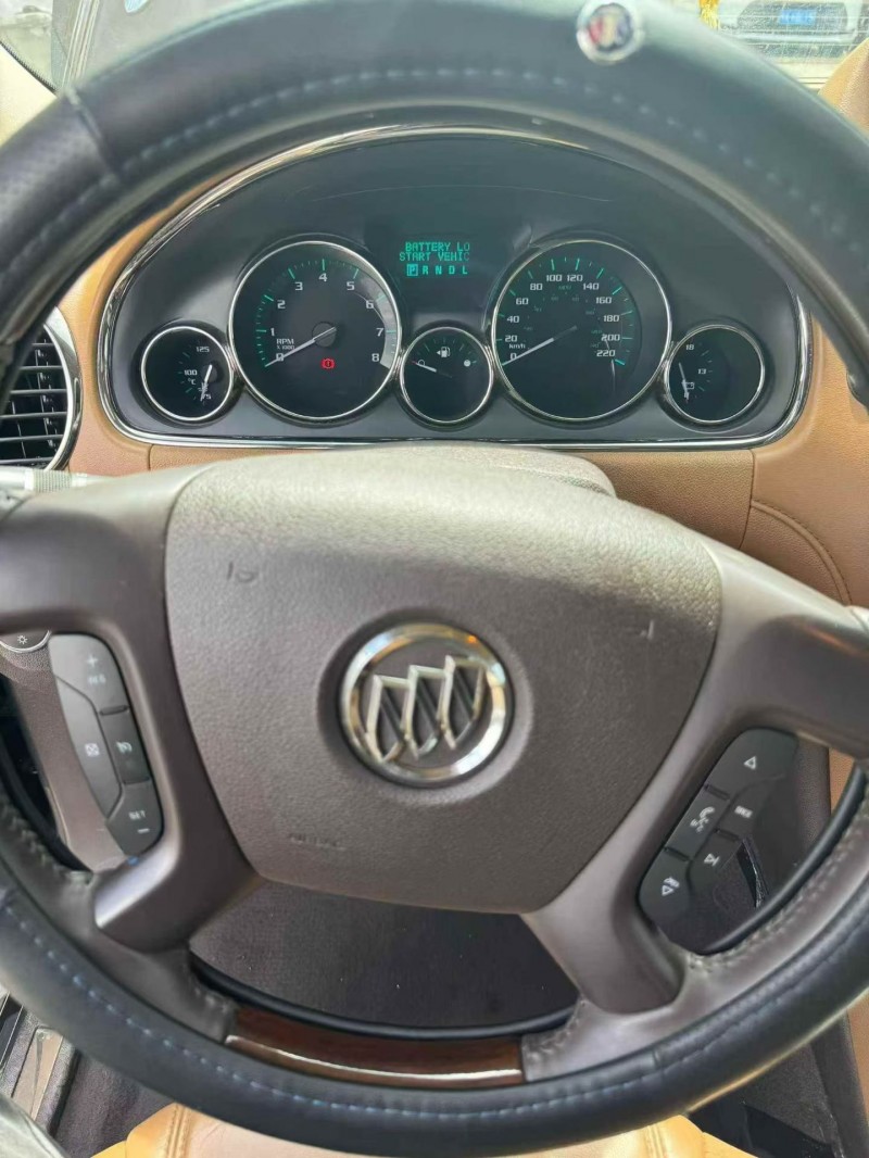 桂林15年别克昂科雷4