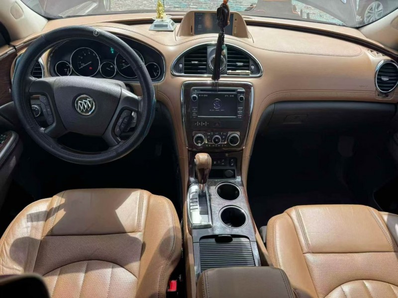 桂林15年别克昂科雷5