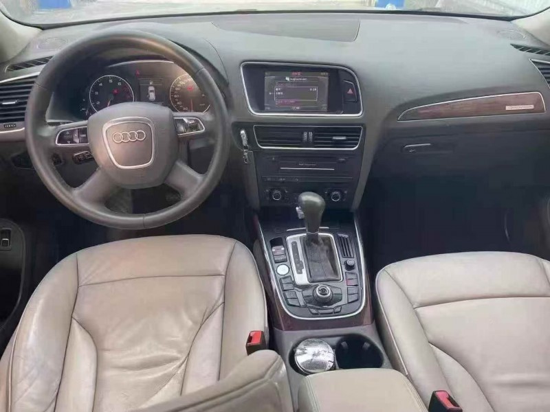 北海12年奥迪Q55