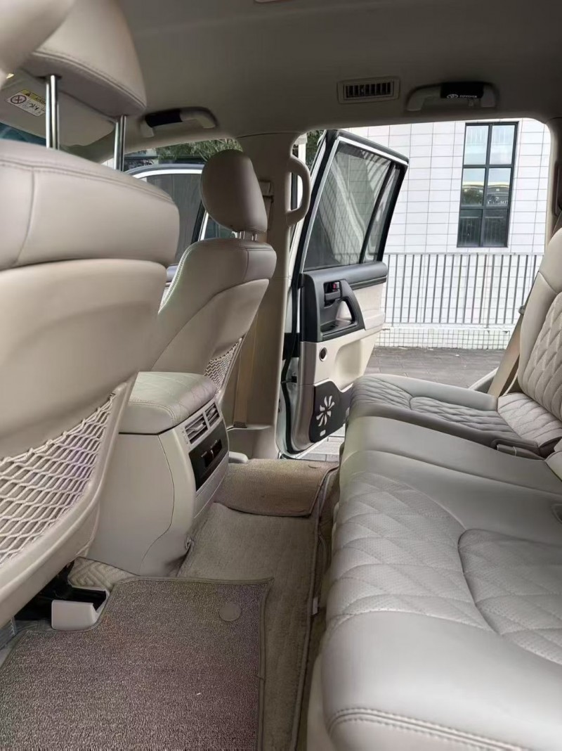 佛山20年丰田兰德酷路泽4