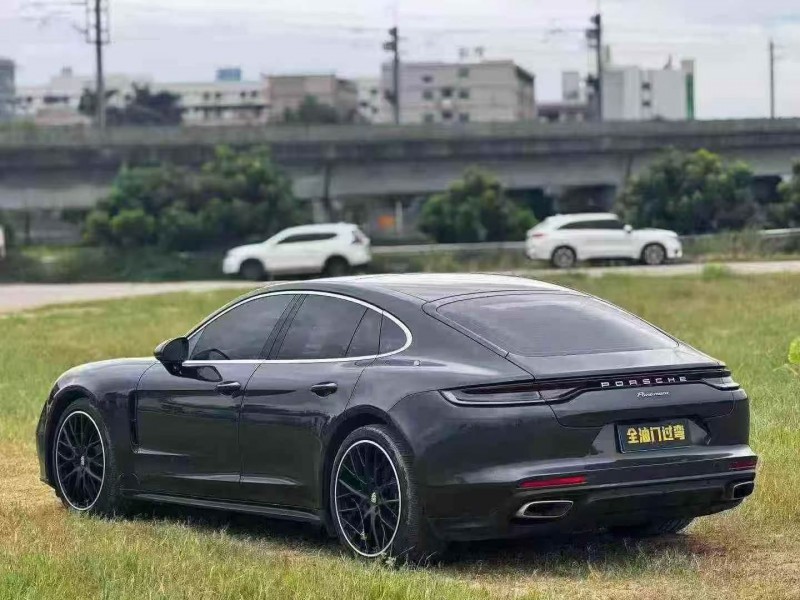 珠海22年保时捷帕拉梅拉8
