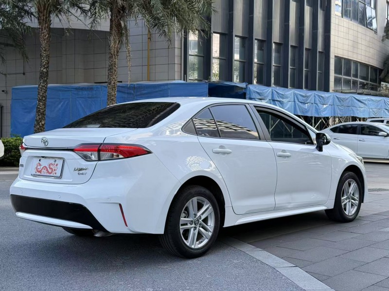 佛山22年丰田雷凌8