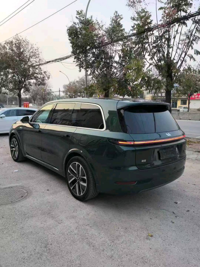 青岛23年理想L99