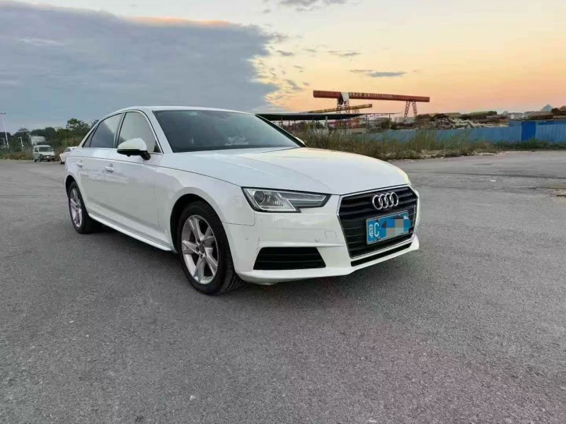 北海17年奥迪A4L3