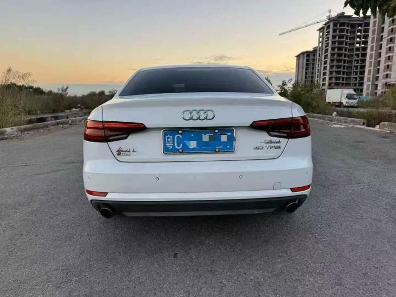 北海17年奥迪A4L9