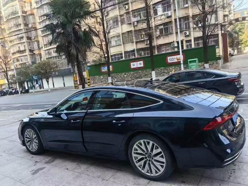 鄂州21年奥迪A7L8