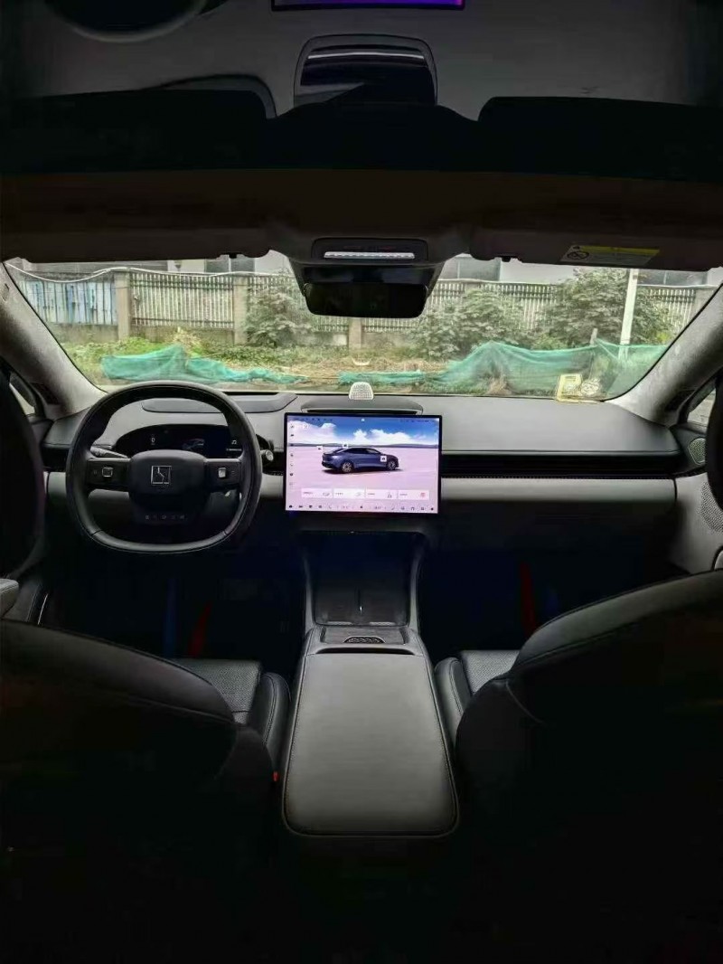 嘉兴24年极氪汽车0076