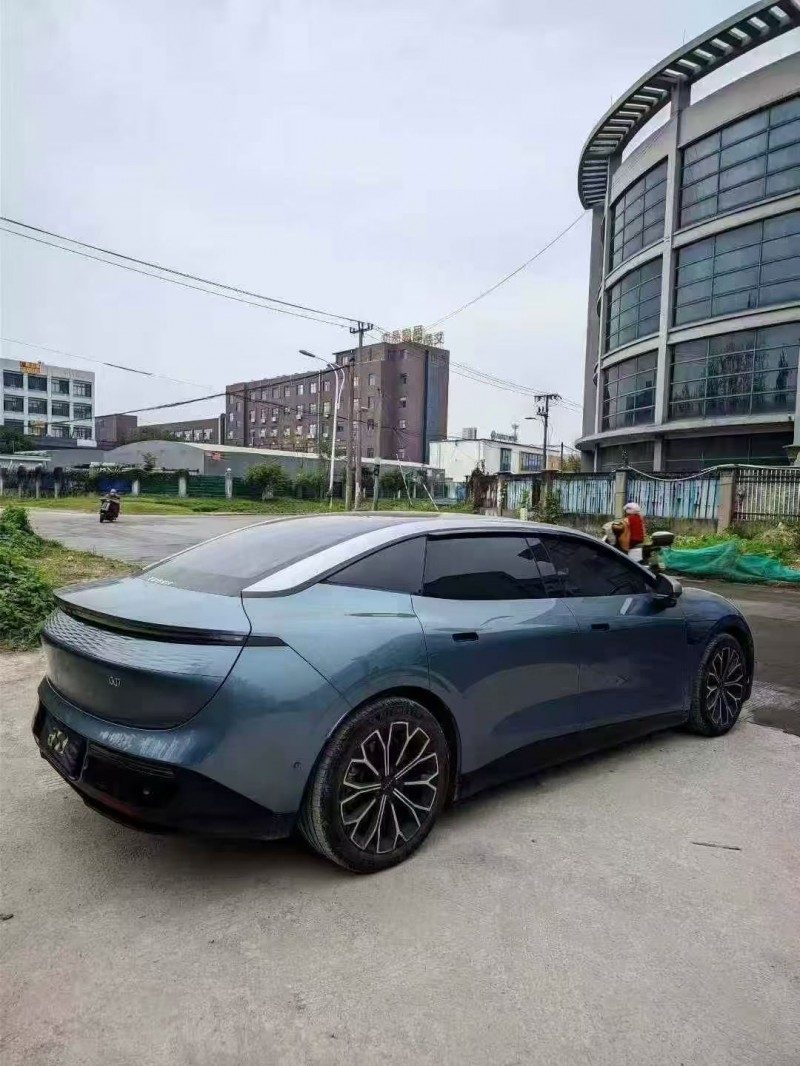 嘉兴24年极氪汽车0077
