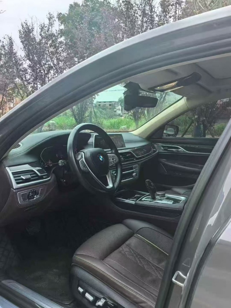 邵阳21年宝马7系4