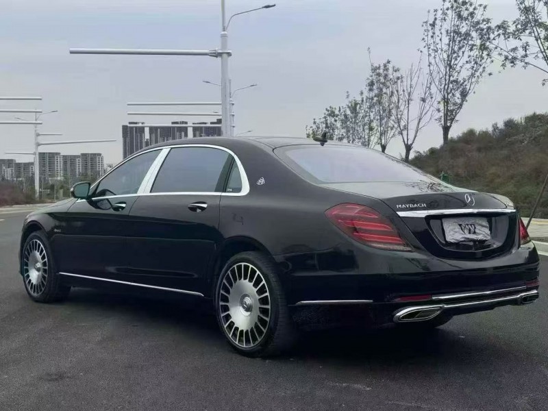 邯郸17年奔驰迈巴赫S级5