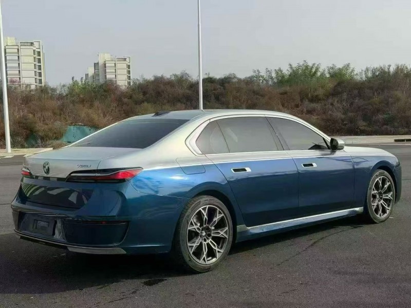 邯郸24年宝马7系8