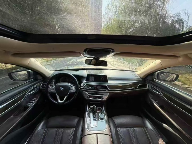 九江18年宝马7系6