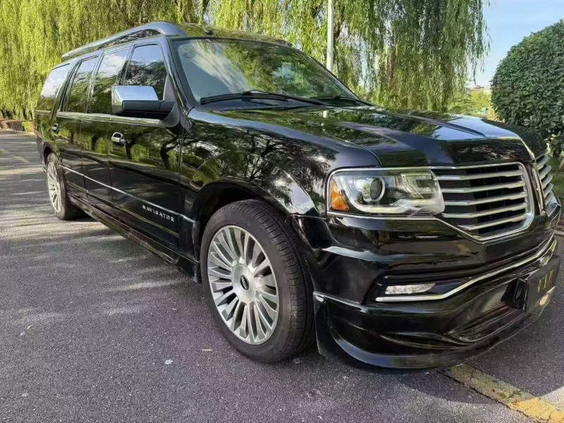 九江18年林肯领航员2