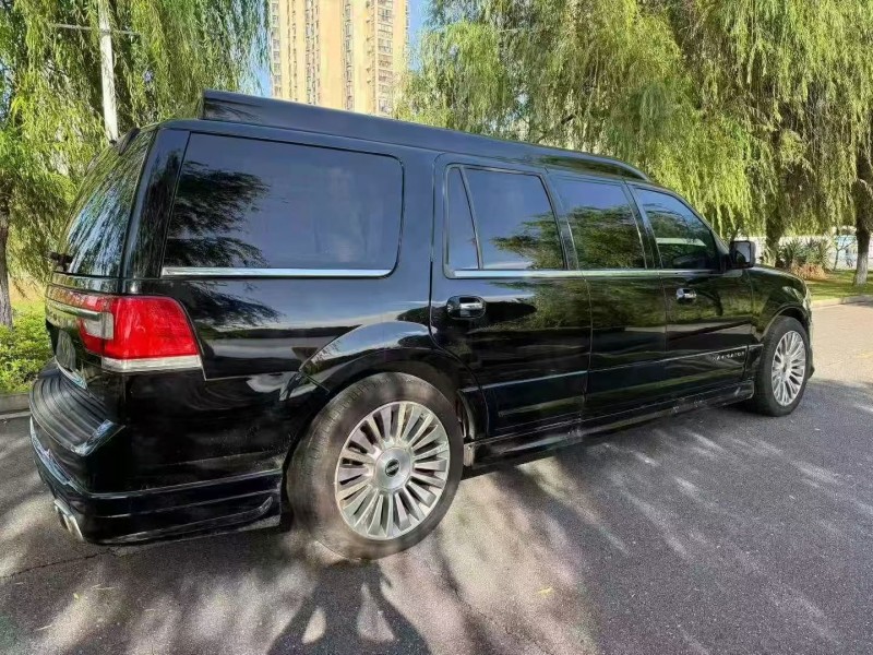 九江18年林肯领航员7