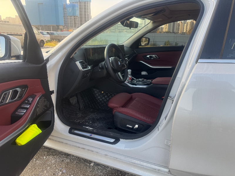 武汉23年宝马3系7