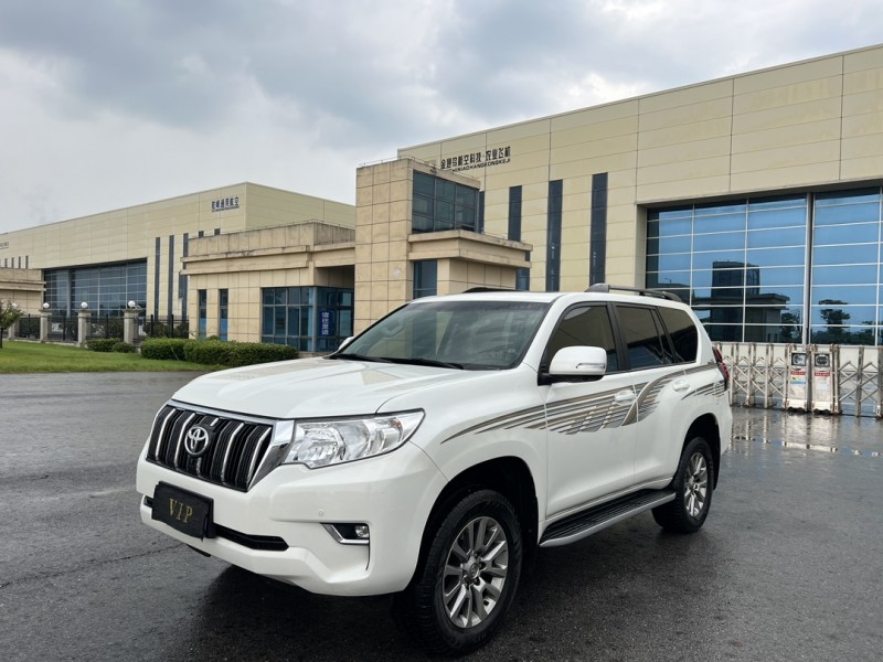 盐城19年丰田普拉多3