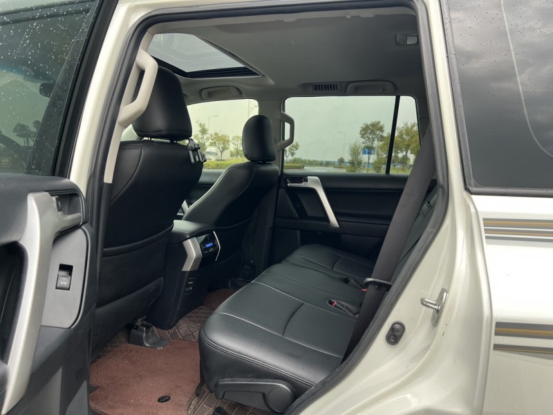 盐城19年丰田普拉多7