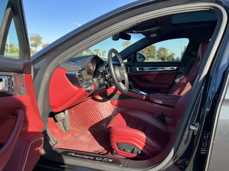 盐城22年保时捷帕拉梅拉4