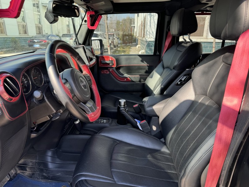 新乡15年Jeep牧马人4