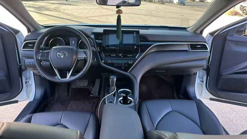 济宁23年丰田凯美瑞6