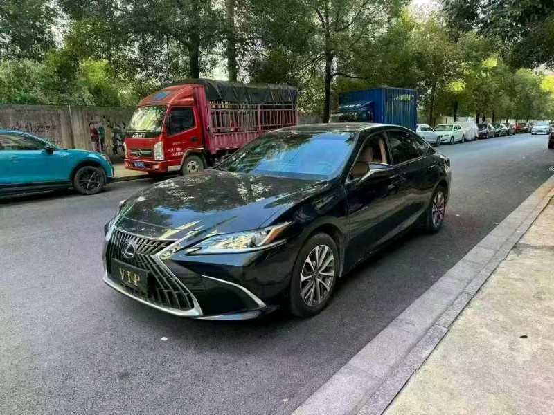 长沙24年雷克萨斯ES2