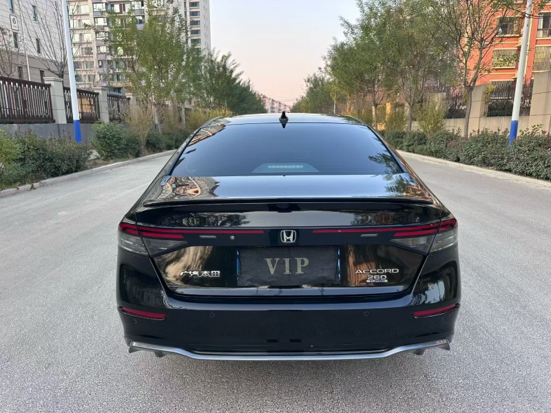 济宁23年本田雅阁3