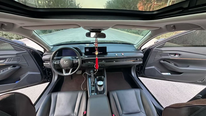 济宁23年本田雅阁6