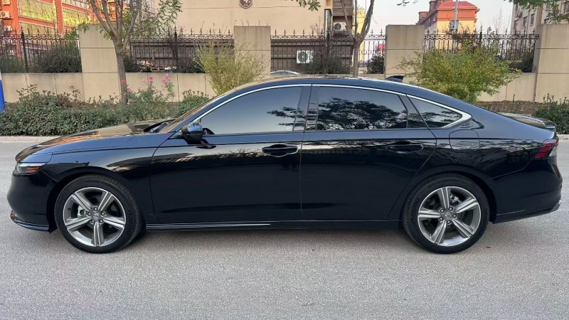 济宁23年本田雅阁9