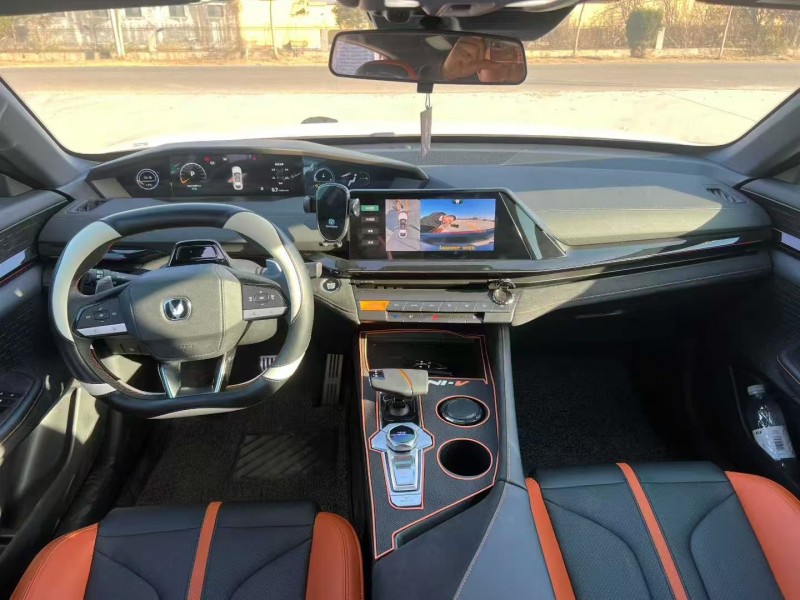 菏泽25年长安汽车UNI4