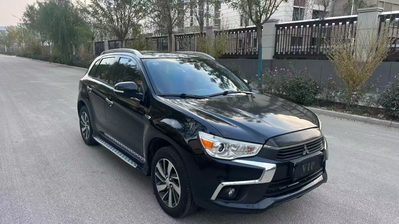 济宁17年三菱劲炫1