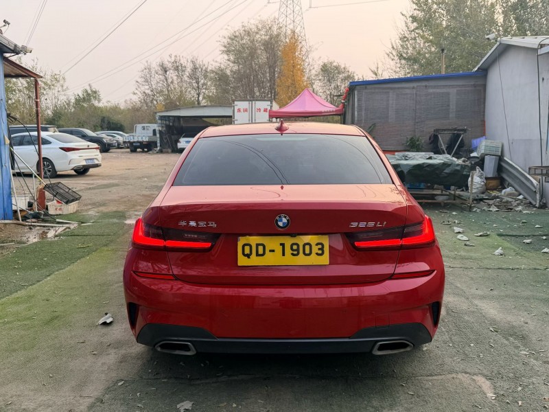 青岛22年宝马3系8