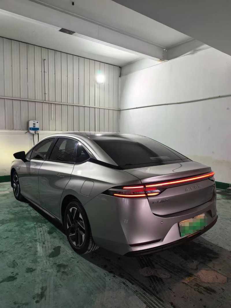 襄阳24年传祺埃安S7