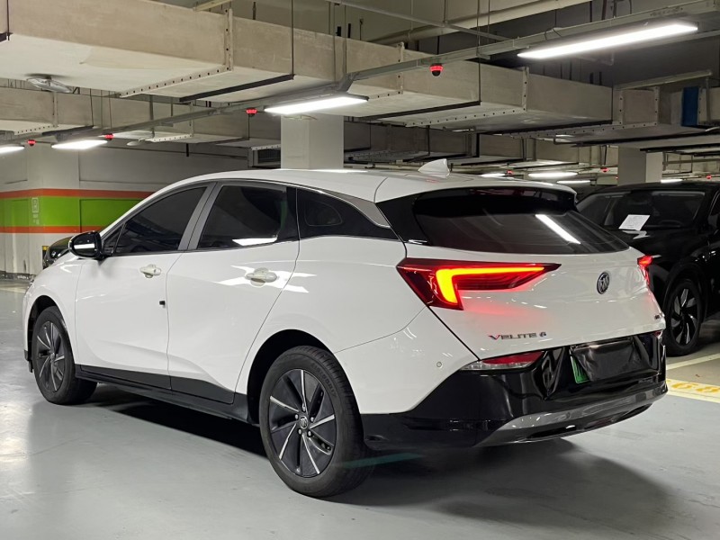 成都24年别克微蓝9