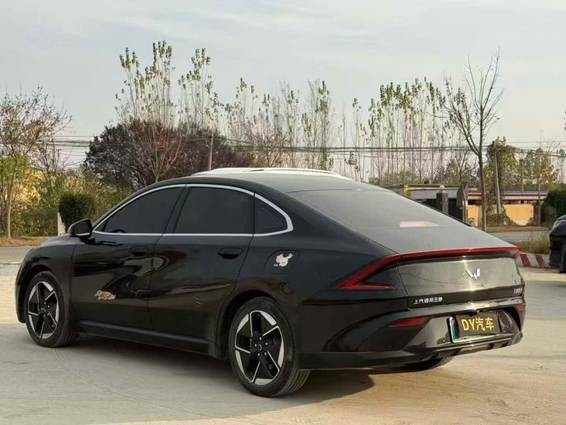 菏泽24年五菱汽车星光8