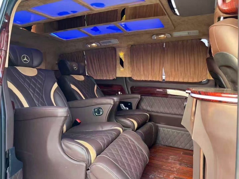 菏泽19年奔驰威霆5