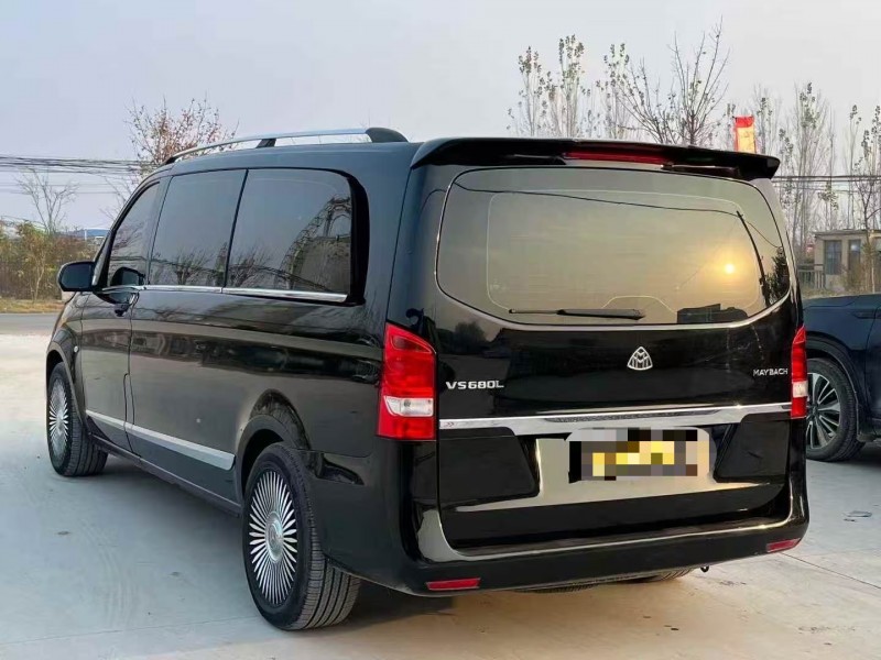 菏泽19年奔驰威霆8