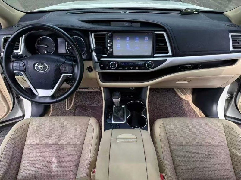 佛山21年丰田汉兰达5