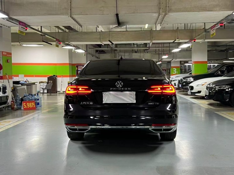 成都22年大众辉昂2