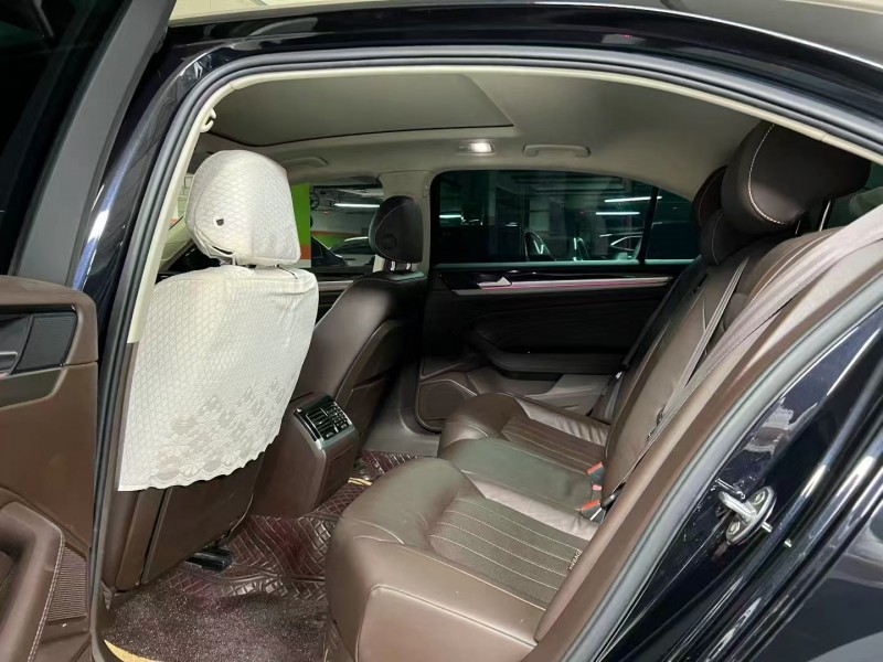 成都22年大众辉昂4