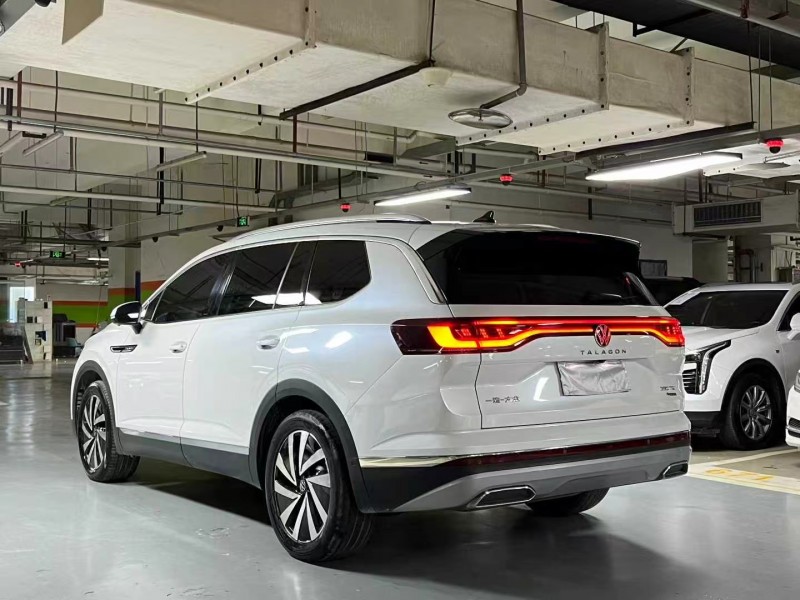 成都22年大众揽境8