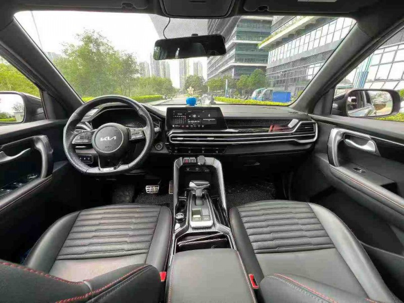 东莞22年起亚智跑5