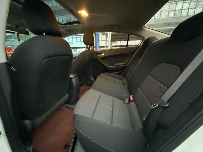 东莞17年起亚K35