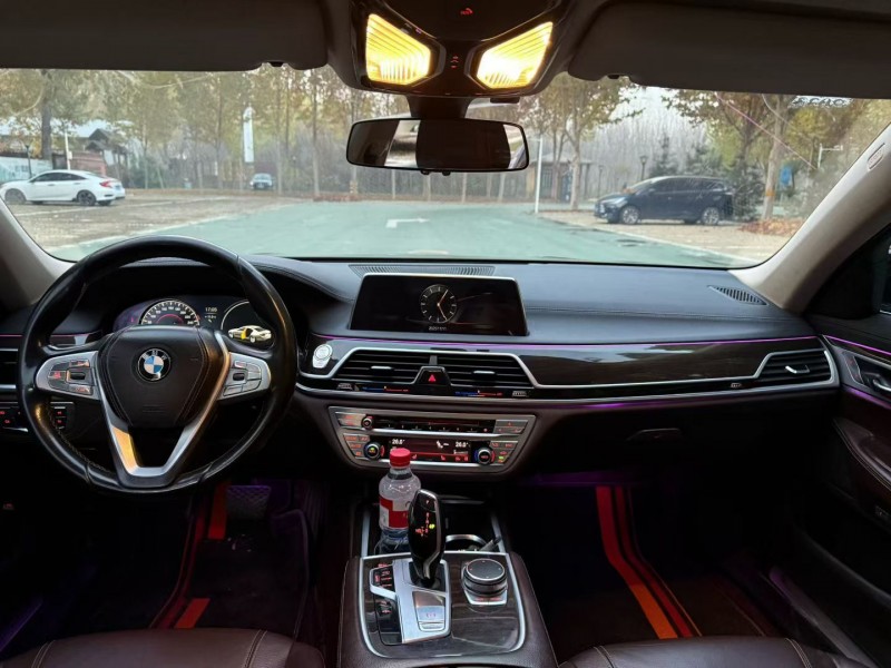 秦皇岛17年宝马7系7