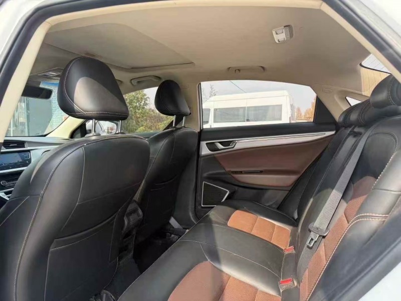 菏泽20年吉利帝豪5