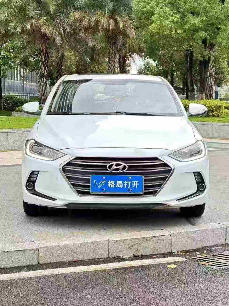 东莞17年现代领动1