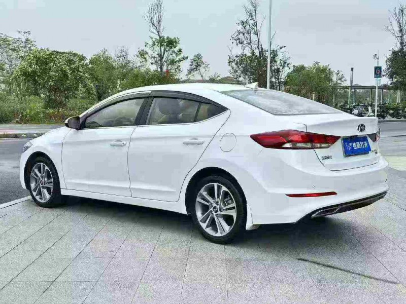 东莞17年现代领动7